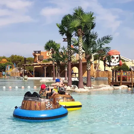 Jonathan * Biograd Na Moru