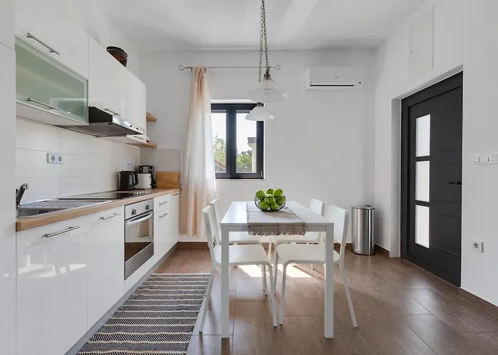 Apartman Jonathan Biograd Na Moru