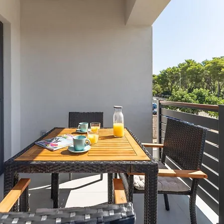 Apartment Jonathan Biograd Na Moru