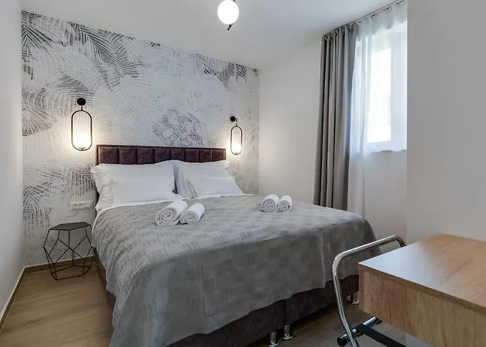 Jonathan 비오그라드나모루