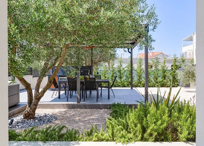 Jonathan 아파트 *