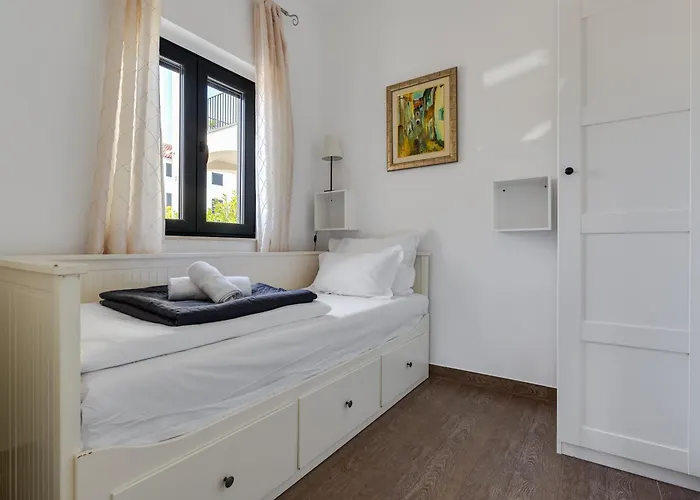 Jonathan Апартаменты Биоград-на-Мору